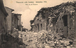 Foto d'epoca del terremoto del 1905 a Triparni